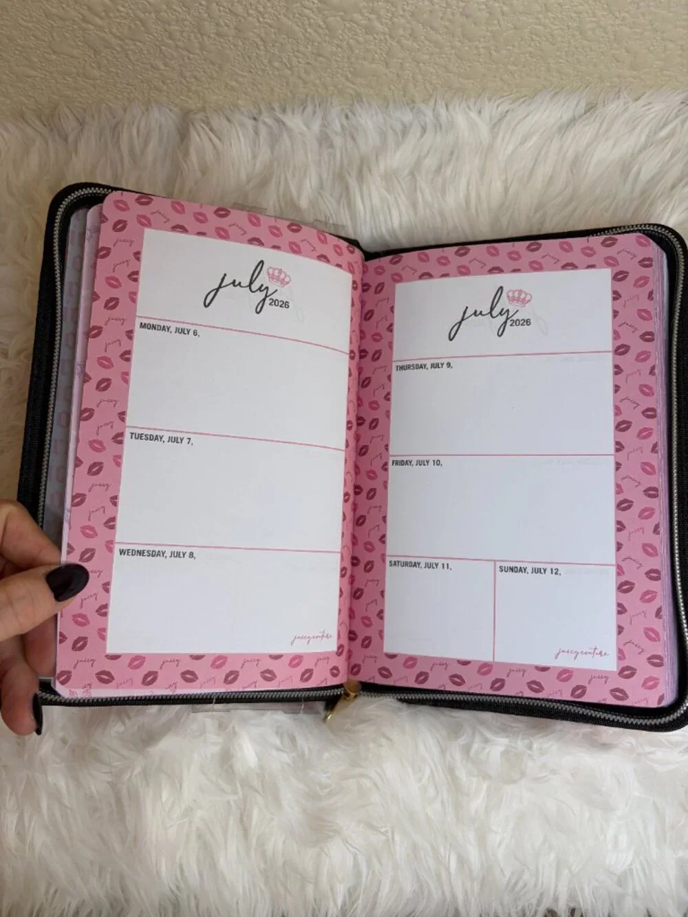 Juicy Couture 2026-2027 18 Month Weekly Planner Pink Zip Around NWT